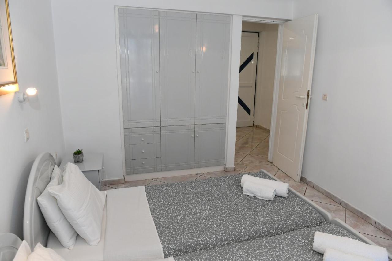 Mimis Apartments Кефалос Екстериор снимка