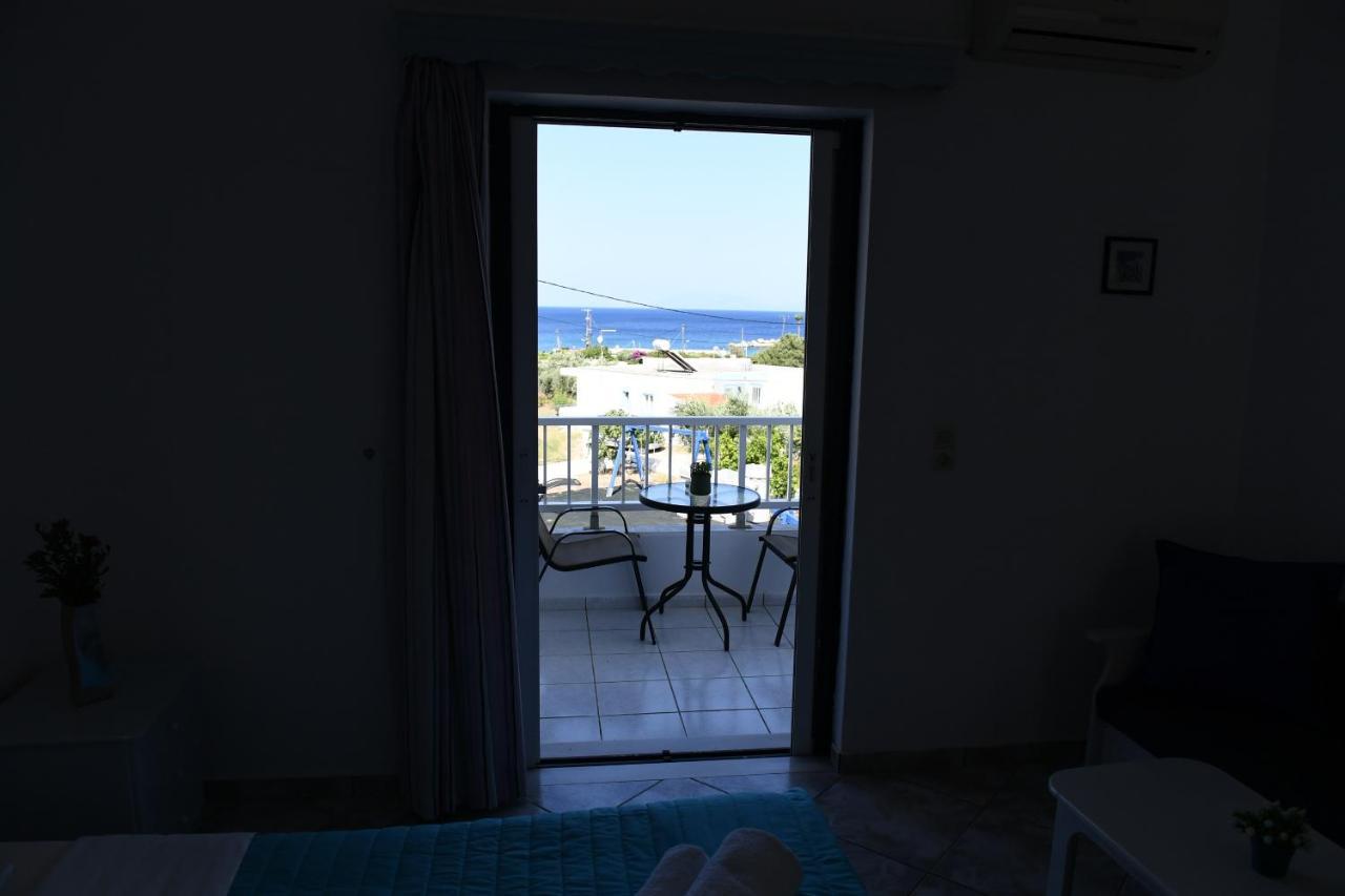 Mimis Apartments Кефалос Екстериор снимка