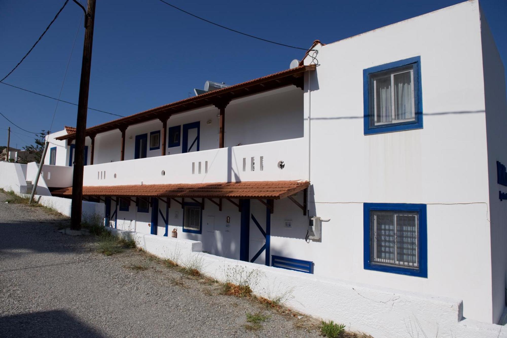 Mimis Apartments Кефалос Екстериор снимка