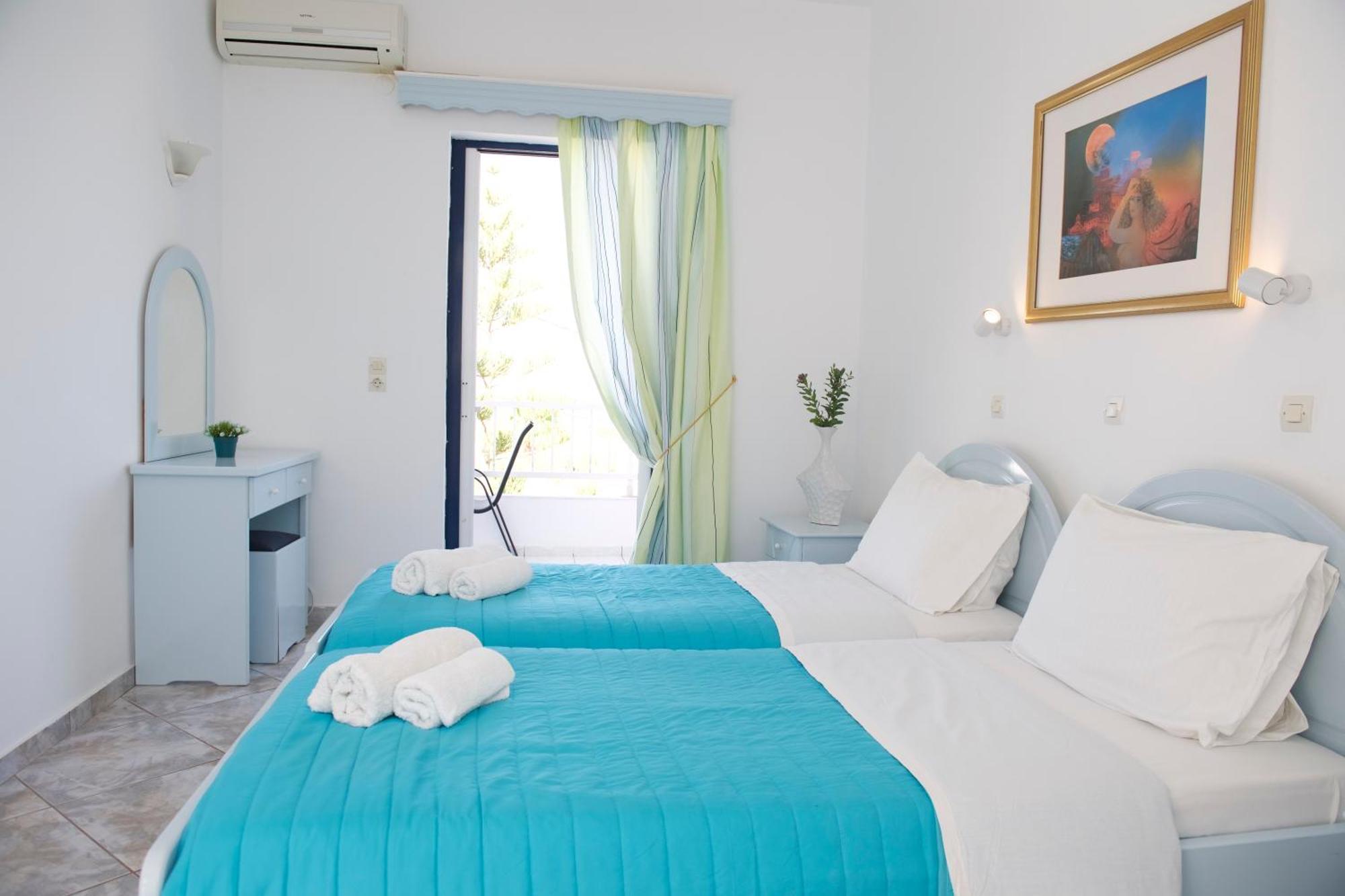 Mimis Apartments Кефалос Екстериор снимка