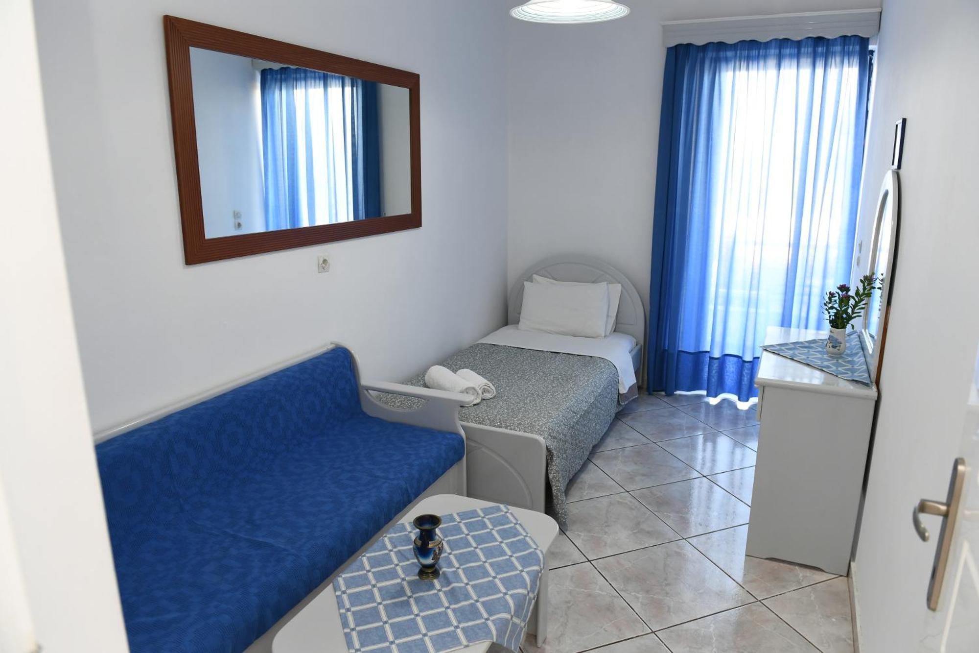 Mimis Apartments Кефалос Екстериор снимка
